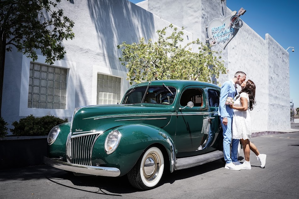 Picture Perfect Vegas Weddings On The Las Vegas Strip Are At The Royal Wedding Chapel.